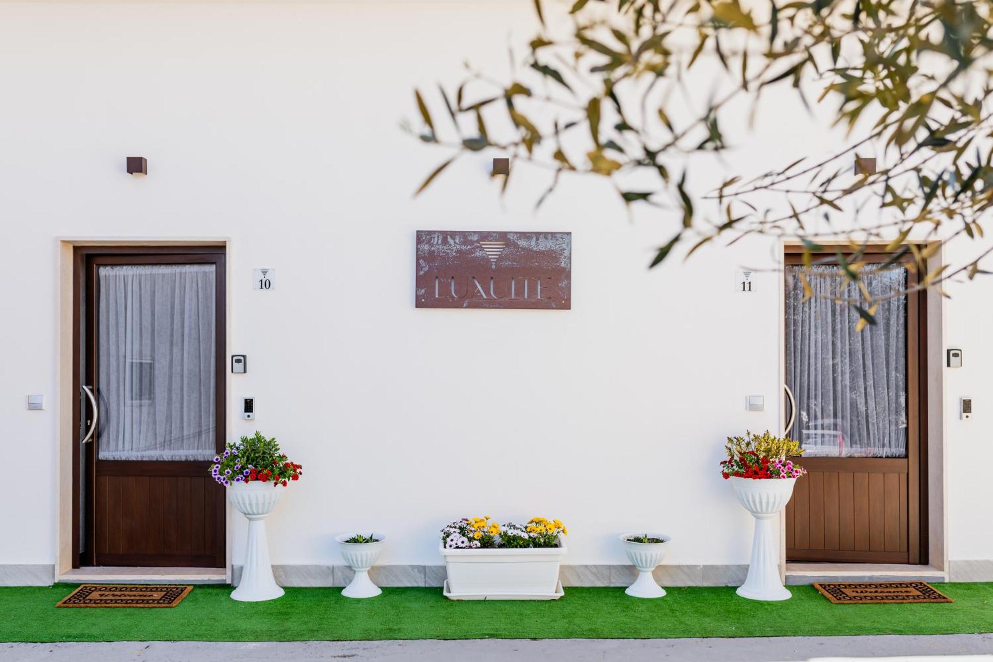 אלברובלו Luxuite Spa Con Piscina E Jacuzzi מראה חיצוני תמונה